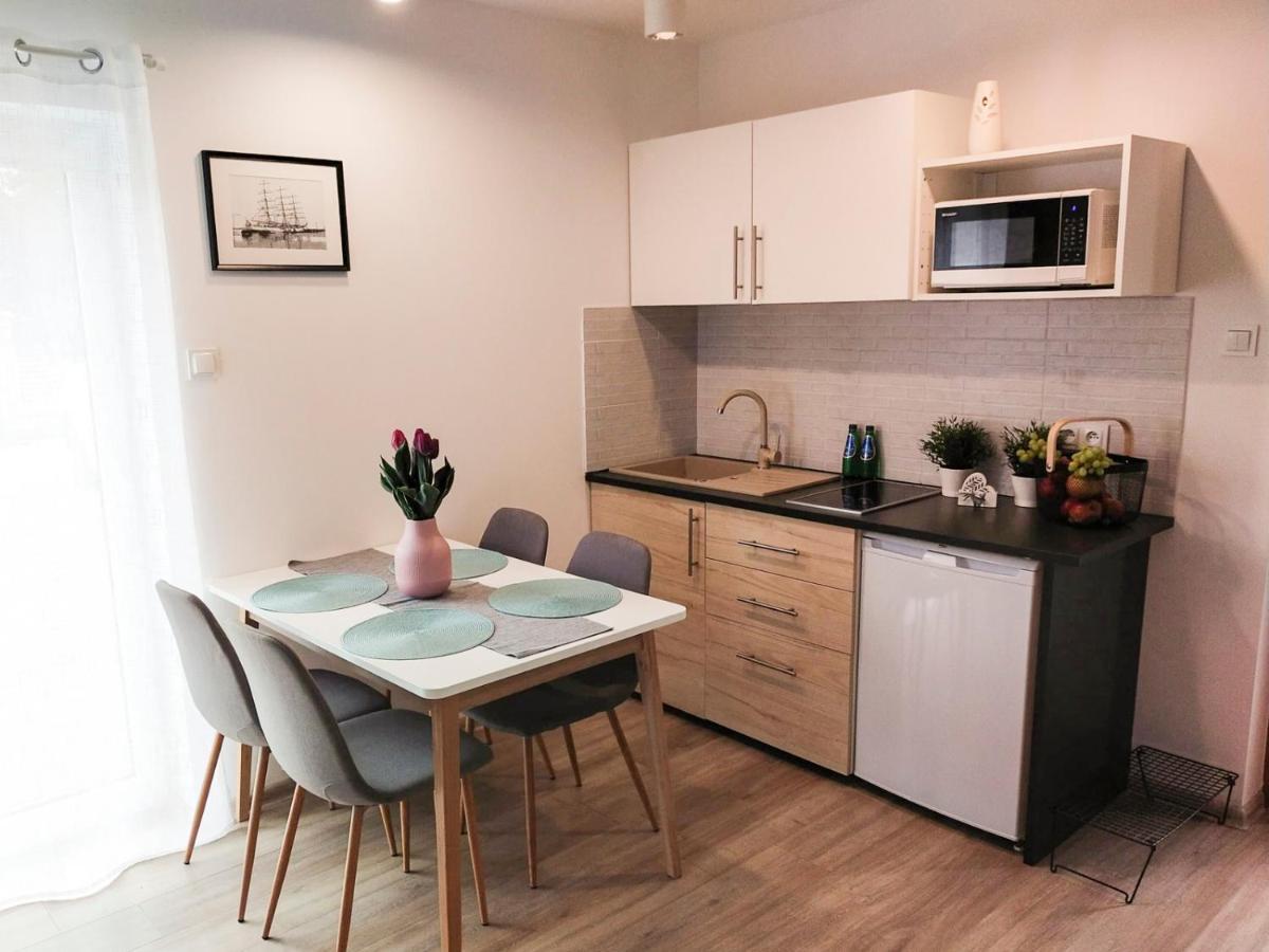 Blekit Apartamenty Przy Jastrzebiej Mieroszyno Exterior photo